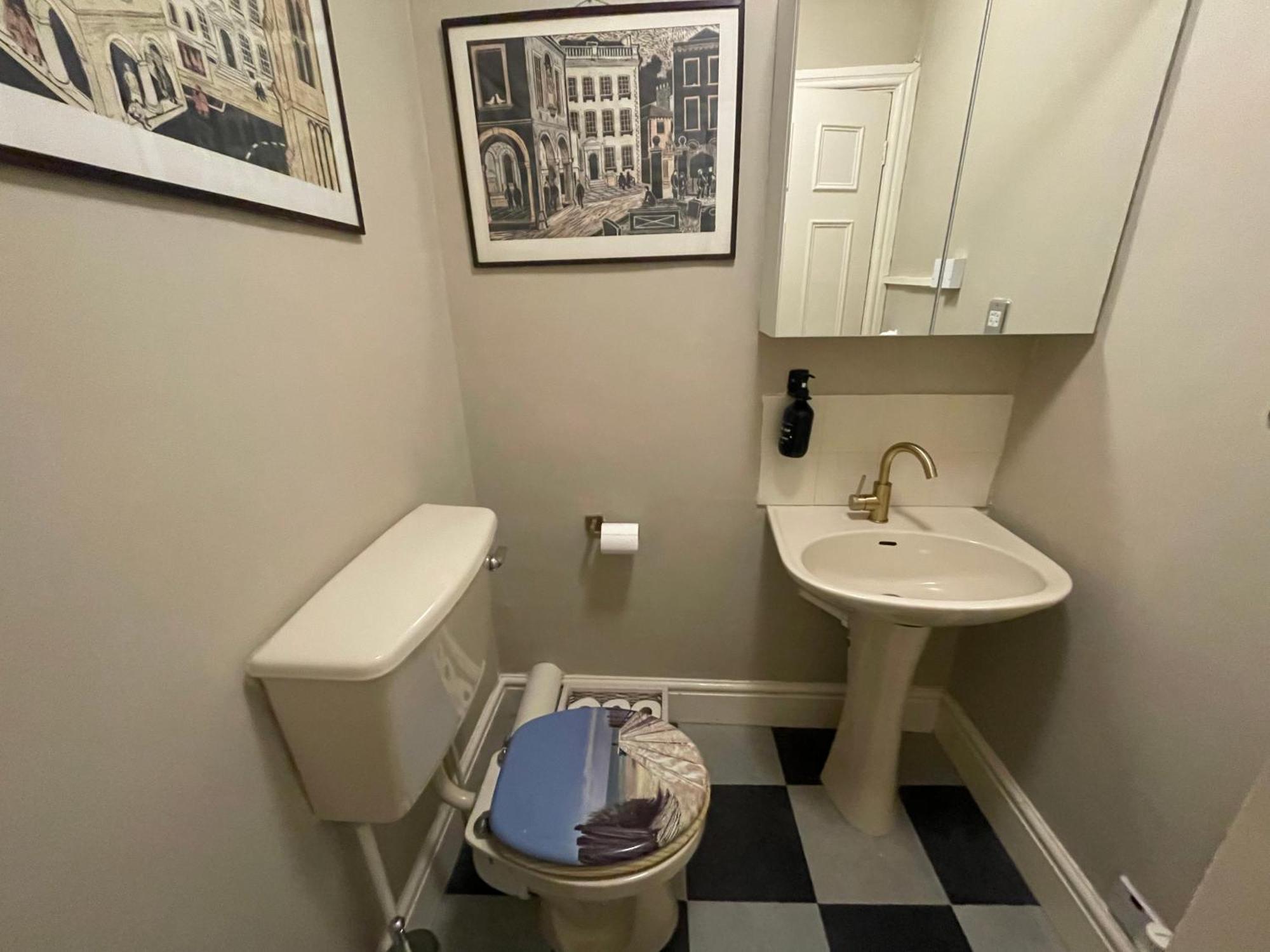 The Pickwick House 2 Bedroom Free Parking Bath Exterior photo